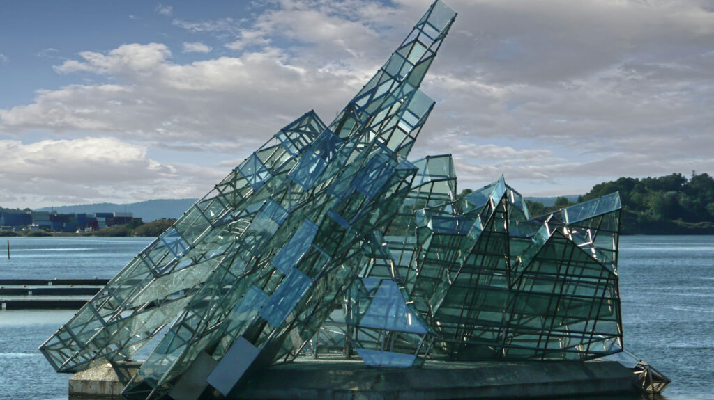 She Lies sculpture in Oslo